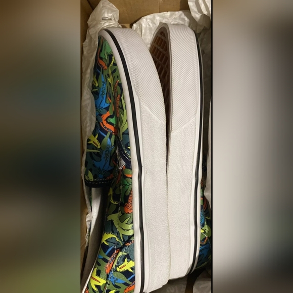 NEW Glow In The Dark Vans Size 3 - Picture 3 of 5